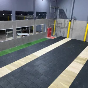 Piso emborrachado 50cm x 50cm - 8mm